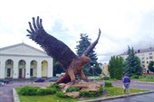 Орел в городе Орле.